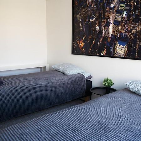 Oulu City Center 4-Room Apartment Parking Eksteriør billede